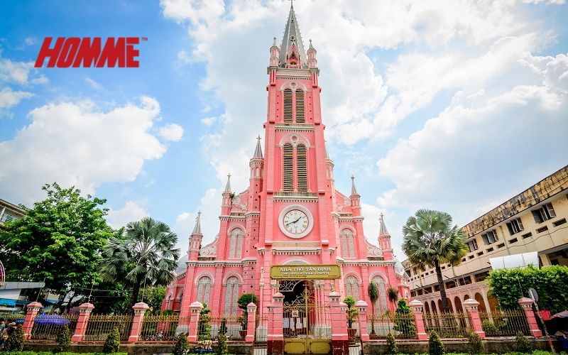 호치민 핑크 성당