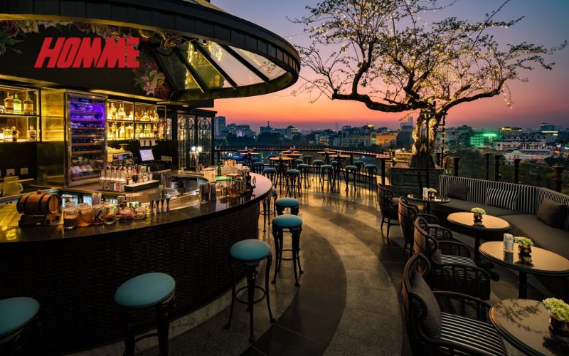 호치민 야간 데이트 코스: 로맨틱한 루프탑과 야시장 코스 호치민 야간 데이트 코스